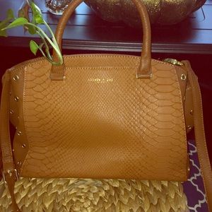Olivia & Joy Carmel Snake Skin Handbag 🧡☀️🧡